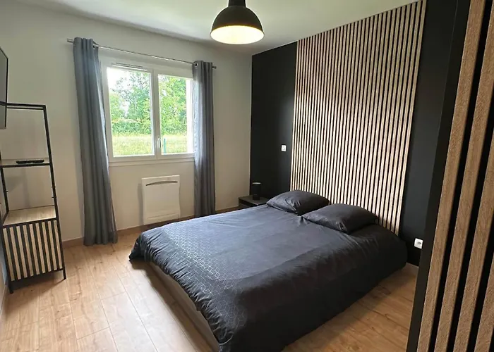 펜션 Le Refuge Bleu Saint-Seurin-sur-l'Isle